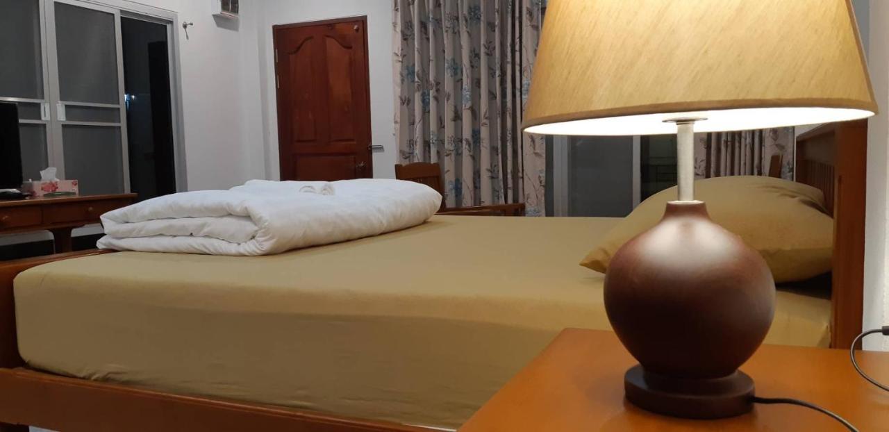 Green Mango Resort Nongprue Kültér fotó
